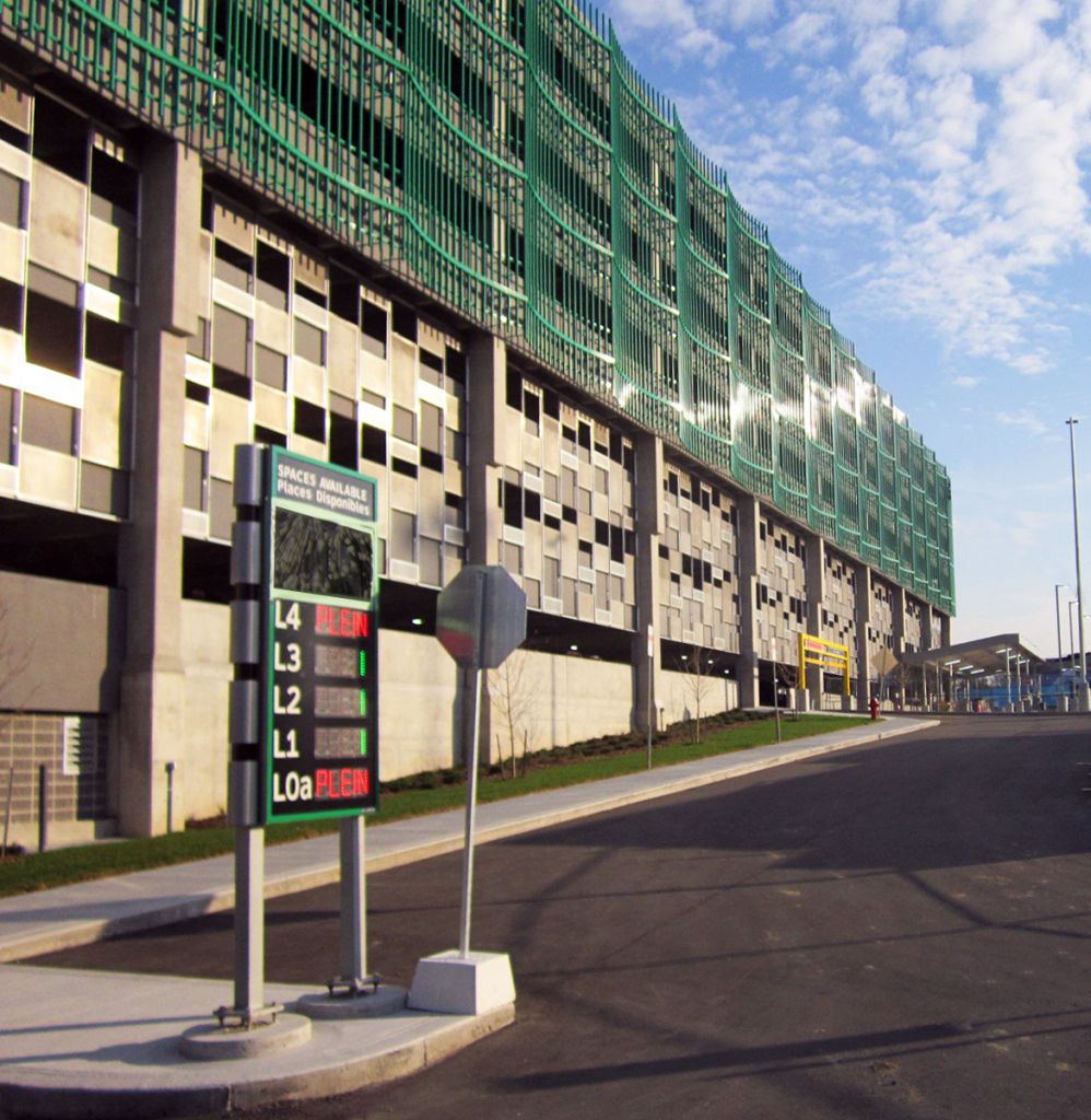 Ajax, Ont.’s GO Transit Station was honoured at the 2014 International Parking Institute’s (IPI’s) 2014 Awards of Excellence. Photos courtesy IPI