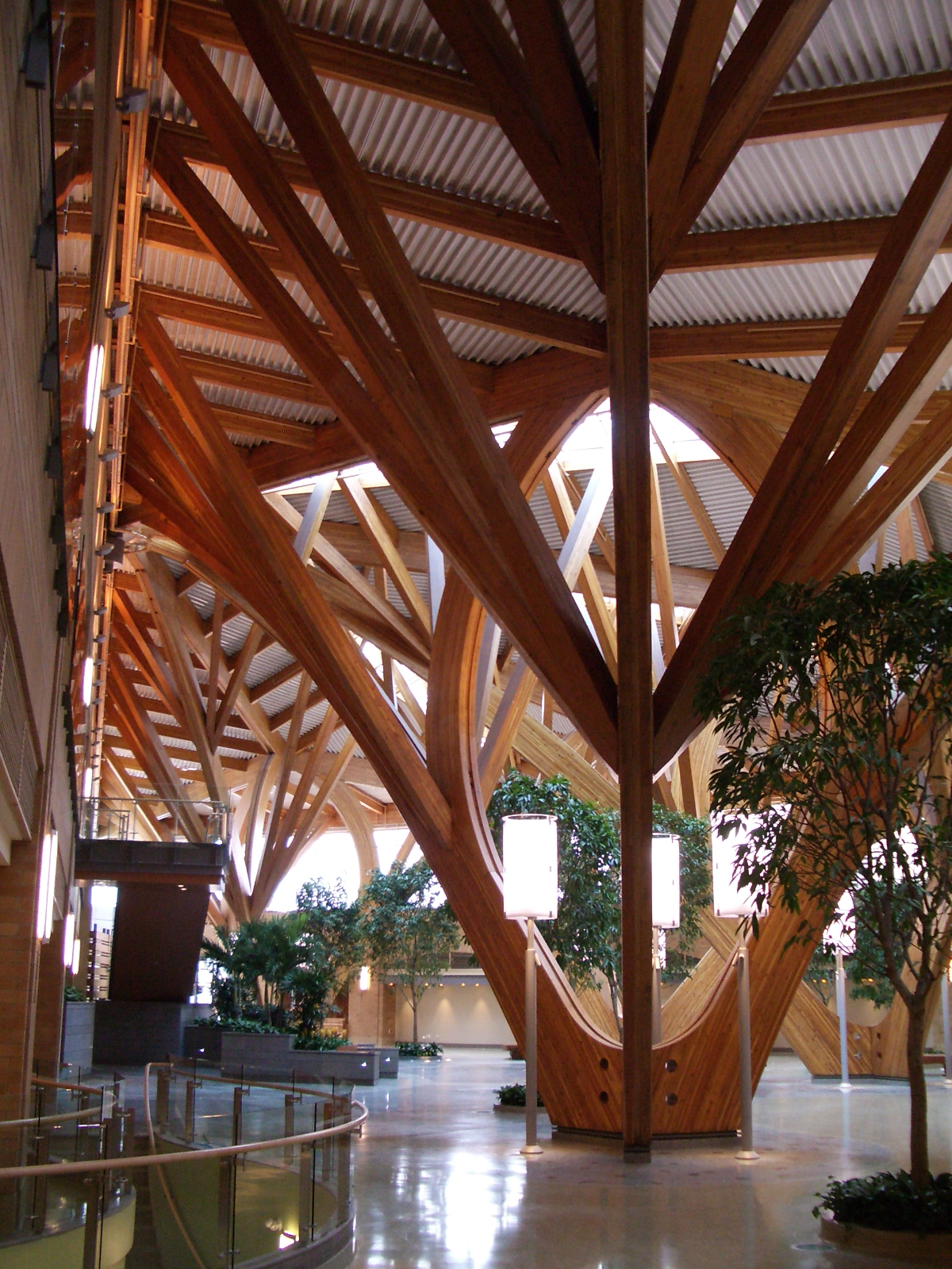 For the Farrow Partnership design of Credit Valley Hospital (Mississauga, Ont.), glulam timber is protected using water mist (nozzles incorporated into the custom-made lighting fi xtures).