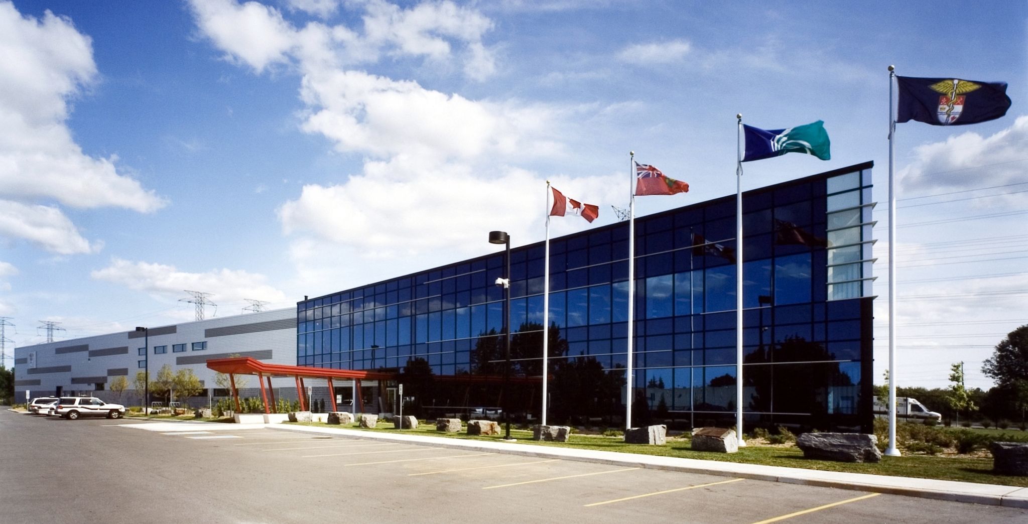 The Ottawa Paramedic Service Headquarters (OPSH), designed by Griffi ths Rankin Cook Architects, was the fi rst LEED-certifi ed project in Ottawa. Optimized to be 30 per cent better than the Model National Energy Code for Buildings (MNECB), the project features occupant-controlled temperature, natural ventilation, and daylighting. Photo courtesy GRC Architects Inc.