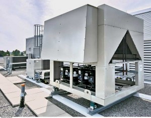 A rooftop air-conditioning unit feeds direct expansion cooling coils in the air-handling unit (AHU) for the general building. The system also has 100 per cent outdoor air capability for free cooling and a dual duct system consisting of a recirculating air-conditioning system and dedicated outdoor air system ventilation ducts.