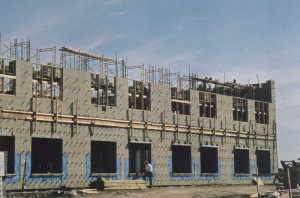 The Clearspring Middle School in Steinbach is being constructed with CMUs, including the interior walls. The 14,900-m2 (160,382-sf) building’s content involves 130,000 blocks and 6000 m2 (64,583 sf) of brick veneer. Photos by Gervin L. Greasley