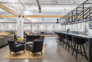 Montréal-based audiovisual company combines functionality and comfort at its new 4924-m2 (53,000-sf) collaborative workspace. Photo © Stéphane Brügger