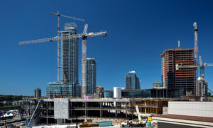 Canada’s construction industry supports the decision to keep health compliant federal construction project sites open. Photo © www.bigstockphoto.com