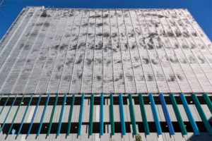 Boston Logan International Airport’s West Garage’s distinctive wind-driven exterior façade screens its 1700 parking spots, enhancing the view for the travelling public and visitors of the nearby 9/11 Memorial and Hilton Hotel.