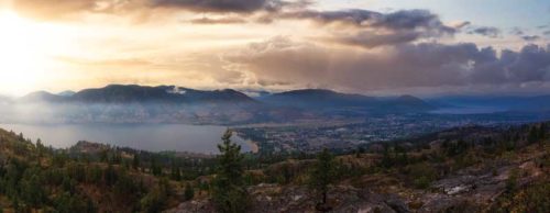 Aerial-image-of-Penticton,-British-Columbia